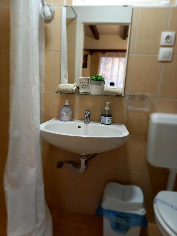Idill Ueduelohaz Villa ทิสซาฟือแรด ภายนอก รูปภาพ